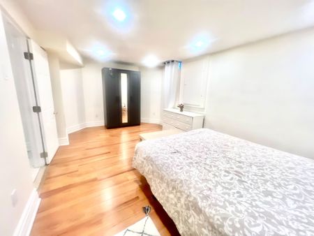 For Lease - 289 Laurentian Avenue Unit# Room#B, Mississauga, Ontario - Photo 5