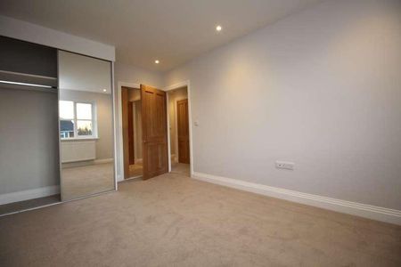 Camden Road, Maidenhead, Berkshire, SL6 - Photo 4