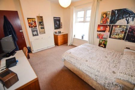 4 bedroom house share to rent - Photo 2