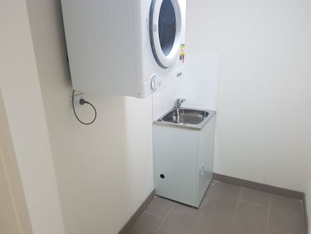 Modern, Spacious and Convenience - Photo 4