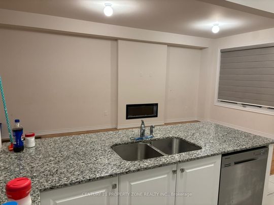 For Lease - 1272 Amherst Gate, Oshawa, Ontario - Photo 1