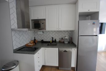 Atico tipo duplex en el corazón de La Carihuela (DISPONIBLE DESDE SEPTIEMBRE DE 2026) – tor487jv