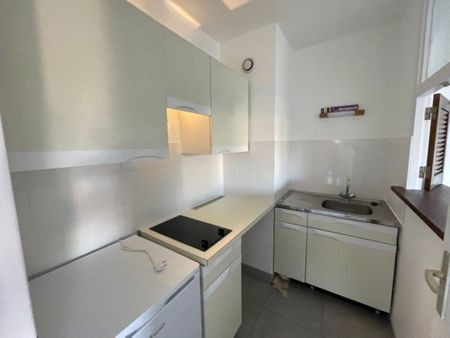 Location Appartement 1 pièce 30m² - Photo 2
