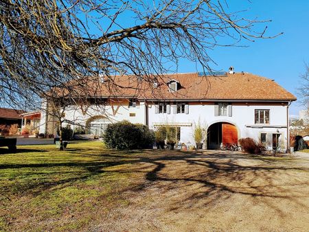 Très beau triplex 6 pièces atypique et tranquille avec jardin à Vessy - Foto 4