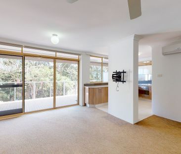 2/1A Wrightson Avenue, Bar Beach NSW 2300 - Photo 2