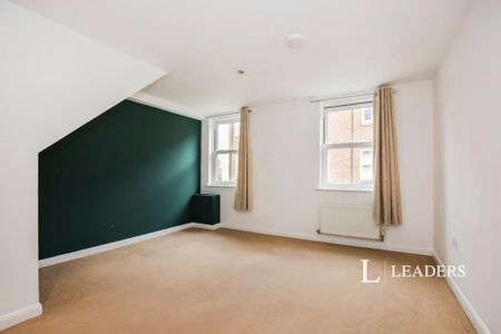 5 bedroom terraced house to rent - Photo 4