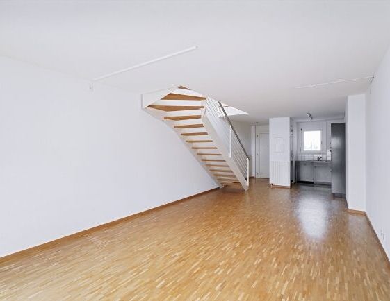 Special apartment in a 3.5-room house in a prime location - Photo 1