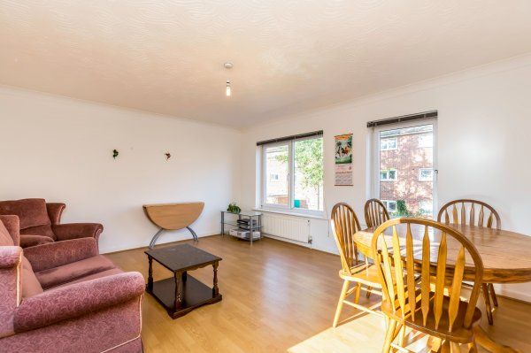 Little Southsea Street, Southsea *Stu... - Photo 1