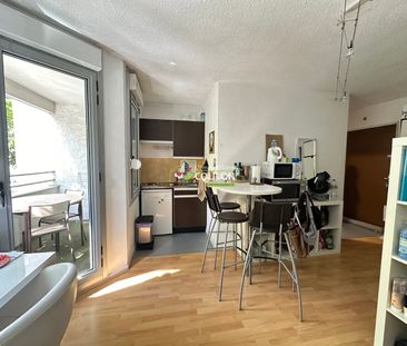 Location Appartement 1 pièce 23m² - Photo 2