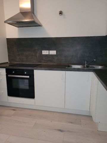 Location Appartement 3 pièces 64m² VIESLY 59271 - Photo 4