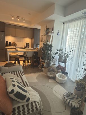 For Lease - 70 Annie Craig Drive Unit# 1408, Toronto, Ontario - Photo 1