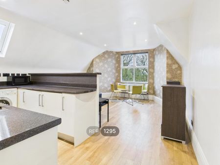 2 bedroom apartment to rent - Photo 2