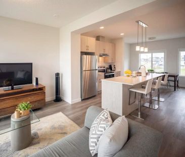 Lakeside Townhomes — Spacious 3-Bed 2.5 Bath Apartment Avaliable St... - Photo 2