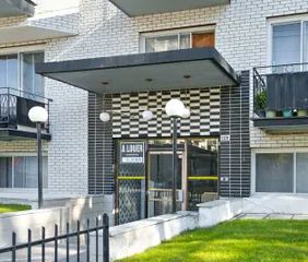 1 room apartment of 47m² in Montreal - Photo 2