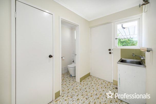Neat Duplex! - Photo 1