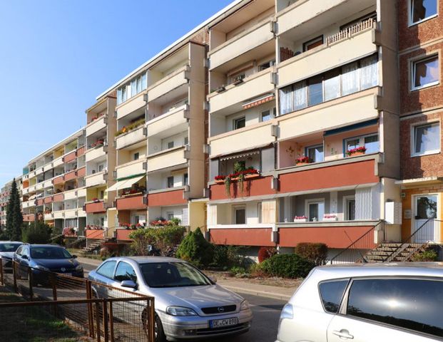 Top-Deal: 2.400,- € Mietersparnis sichern – 3-Zimmer-Wohnung für 399,- € warm! - Foto 1