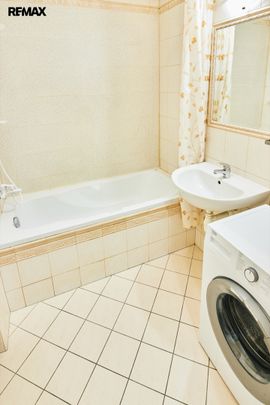 Pronájem bytu 1+kk v osobním vlastnictví 29 m², Praha 10 - Záběhlice - Photo 1