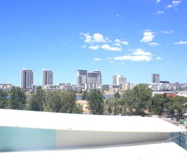Jewel Residences&semi; Modern Waterside Living - Photo 4