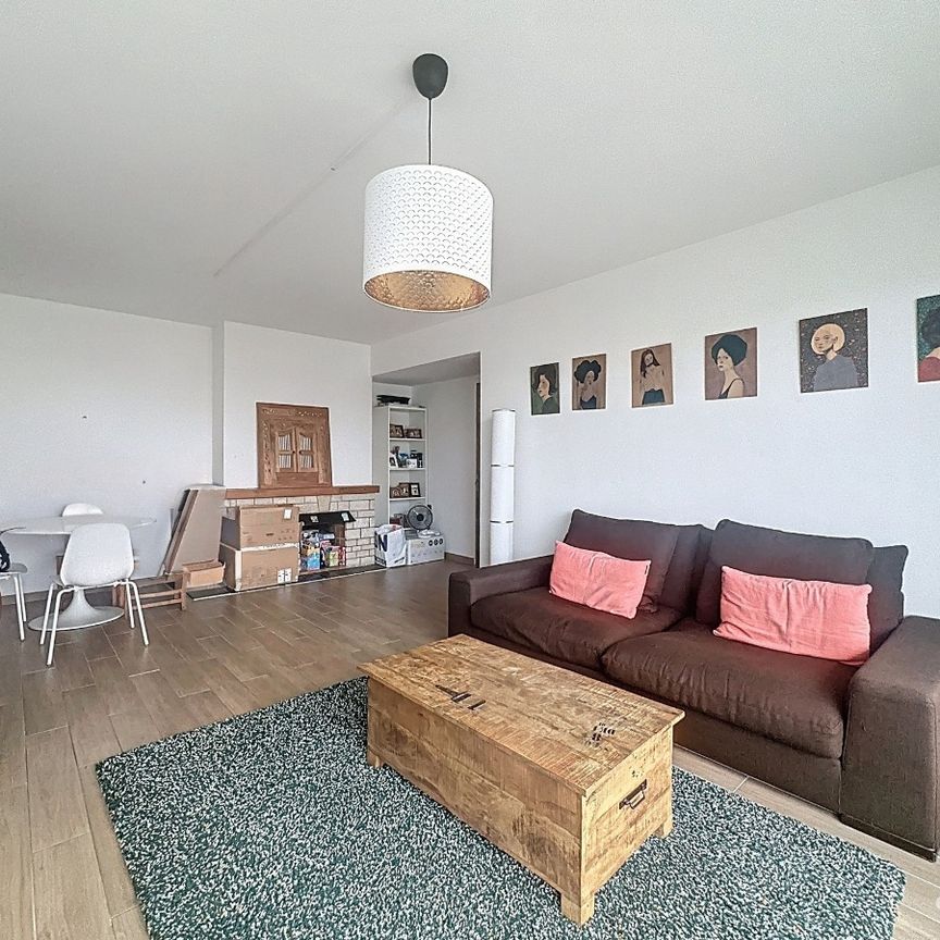 Appartement met 2 slaapkamers en terras te huur in Ukkel - Foto 1