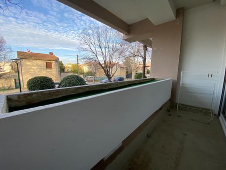 Location Appartement 1 pièce 29m² AVIGNON 84000 - Photo 4