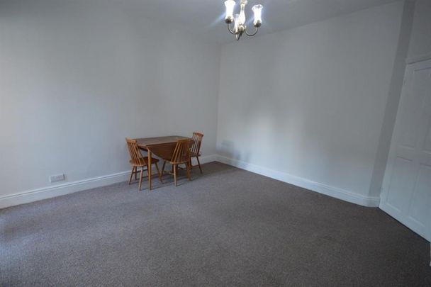 2 Bedroom End Terrace To Let - Photo 1