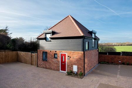 2 bedroom detached house to rent - Photo 4