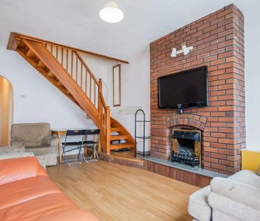 4 bedroom terraced house to rent - Photo 1