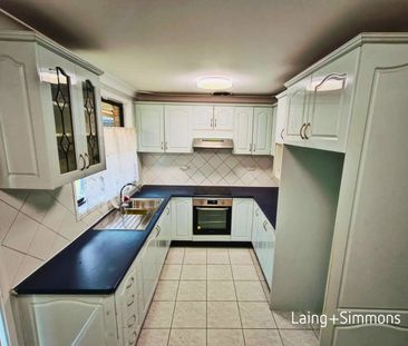 Well-presented three-bedroom home in a convenient location - Photo 2