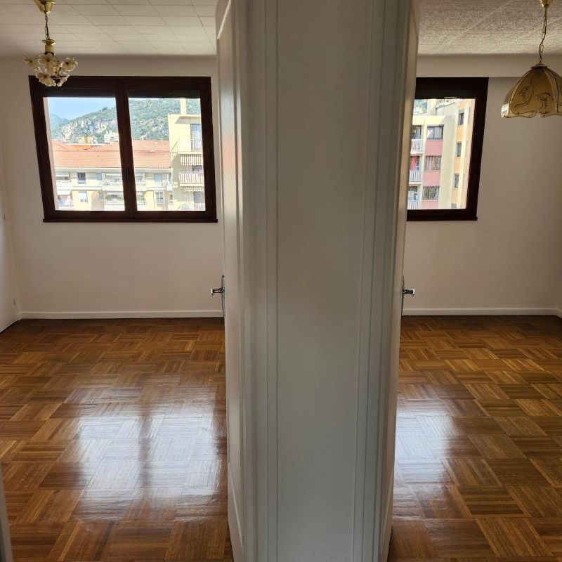 Location Appartement 3 pièces 66m² NICE 06300 - Photo 1