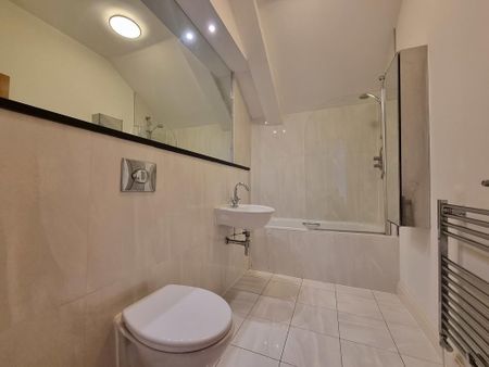 2 bedroom flat to rent - Photo 5