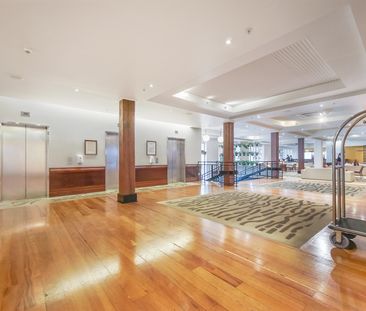 4.5 Star Hotel, Top Floor Fully Furnished Apartment - Photo 5