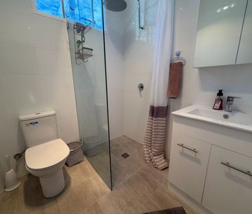 Neat 2 Bedroom villa - Photo 3