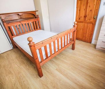 3 bedroom semi-detached house to rent - Photo 5