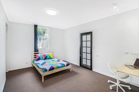 2/2 Bayliss St, Toowong - Photo 3