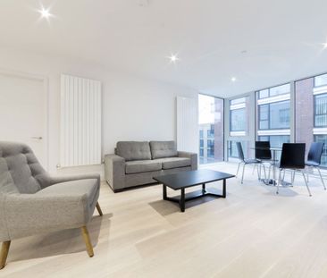 Flagship House, E16, London - Photo 1