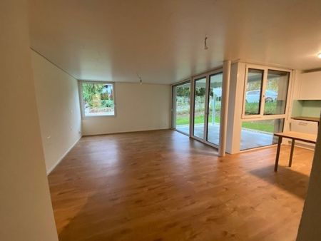 2.5 ZIMMERWOHNUNG AN RUHIGER LAGE - Photo 2
