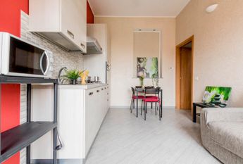 Intimate and nice single room in Via Pezzotti