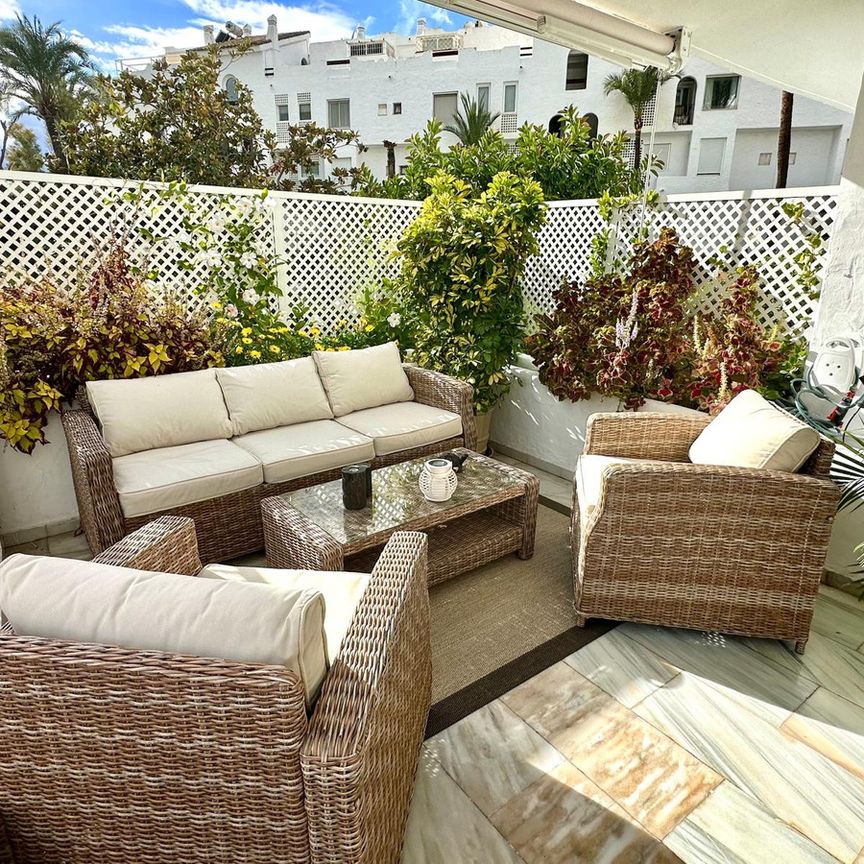 Middle Floor Apartment · Puerto Banús - Photo 1