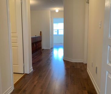 Townhouse For Lease | W8143740 - Photo 6