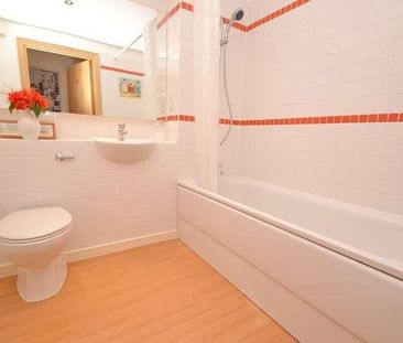 Bournemouth, BH1 - Photo 6