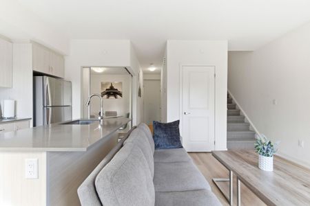 For Lease - 56 Elizabeth Street Unit# 1304, Richmond Hill, Ontario - Photo 4