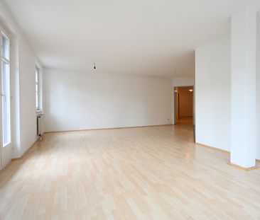 Helle 3,5-Zimmerwohnung mit Balkon - Foto 1