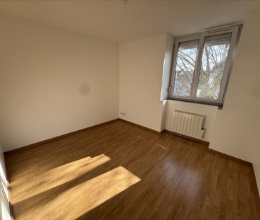 Location Appartement 3 pièces 58m² - Photo 3
