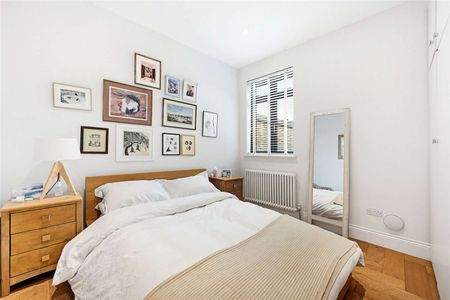 A stunning upper maisonette in a great Fulham location. - Photo 5