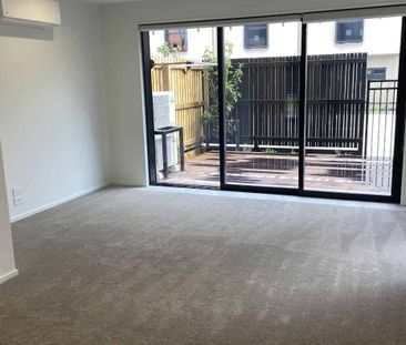 Be the first on Colombo - Photo 1