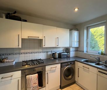 Room in a Shared Flat, Hamilton Road, W5 - Photo 2