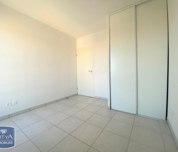 Location Appartement 4 pièces 83m² ARLES 13200 - Photo 3