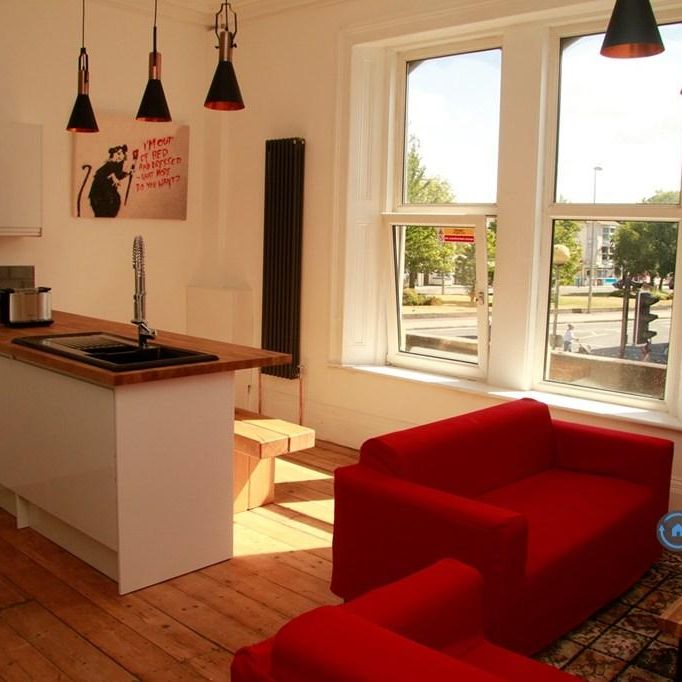 1 bedroom in a house share to rent - Photo 1