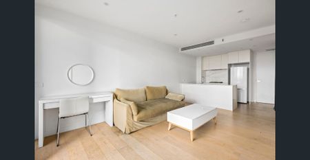 Luxury Living in the Heart of Malvern East - Photo 2