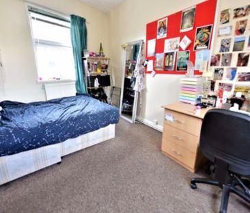 6 Bed - 3 Chiswick Street, Hyde Park, Leeds - LS6 1QE - Student - Photo 3